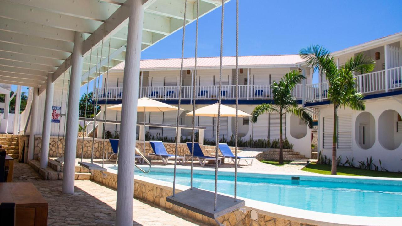 Begona Cliff Hotel Негрил Екстериор снимка