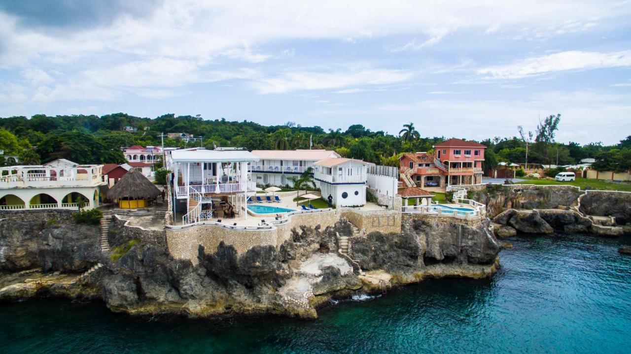 Begona Cliff Hotel Негрил Екстериор снимка