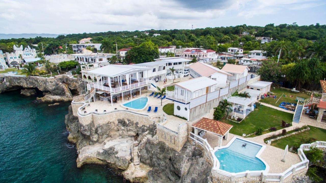 Begona Cliff Hotel Негрил Екстериор снимка