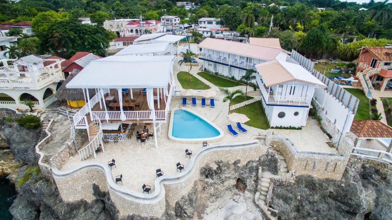 Begona Cliff Hotel Негрил Екстериор снимка