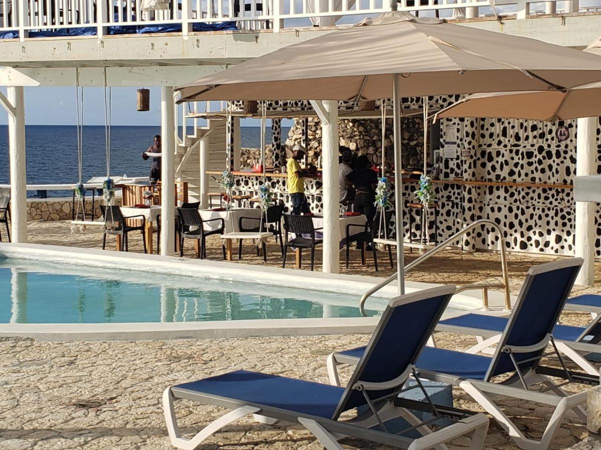Begona Cliff Hotel Негрил Екстериор снимка