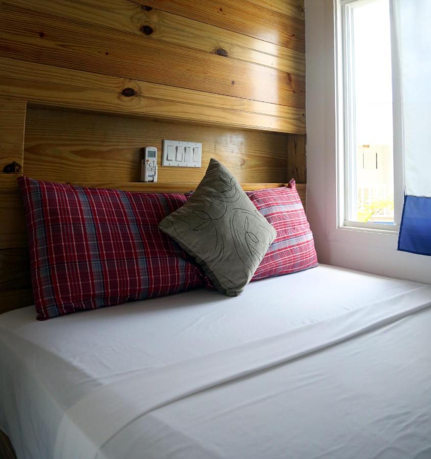 Begona Cliff Hotel Негрил Екстериор снимка
