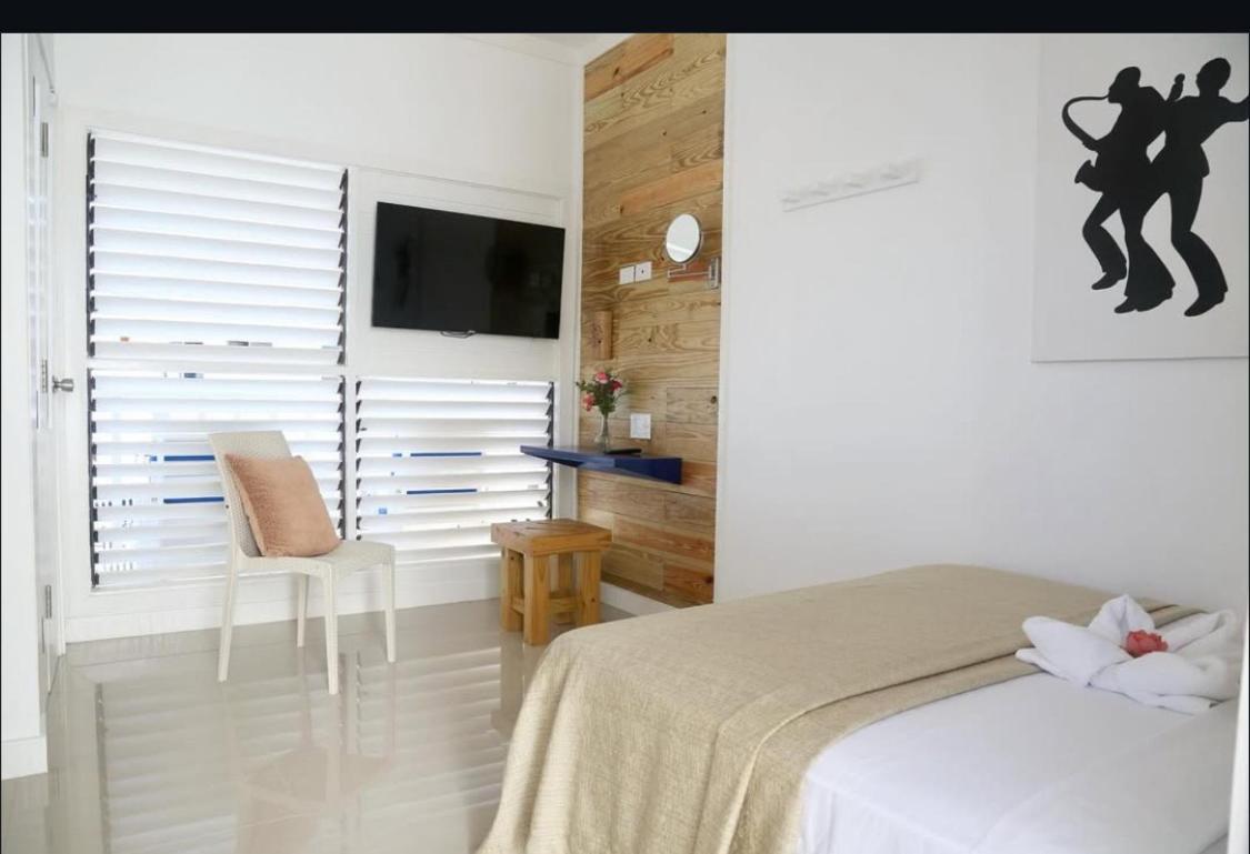 Begona Cliff Hotel Негрил Екстериор снимка