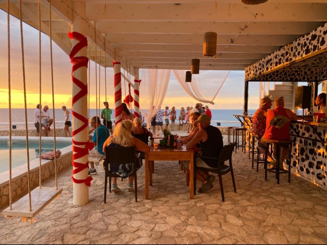 Begona Cliff Hotel Негрил Екстериор снимка