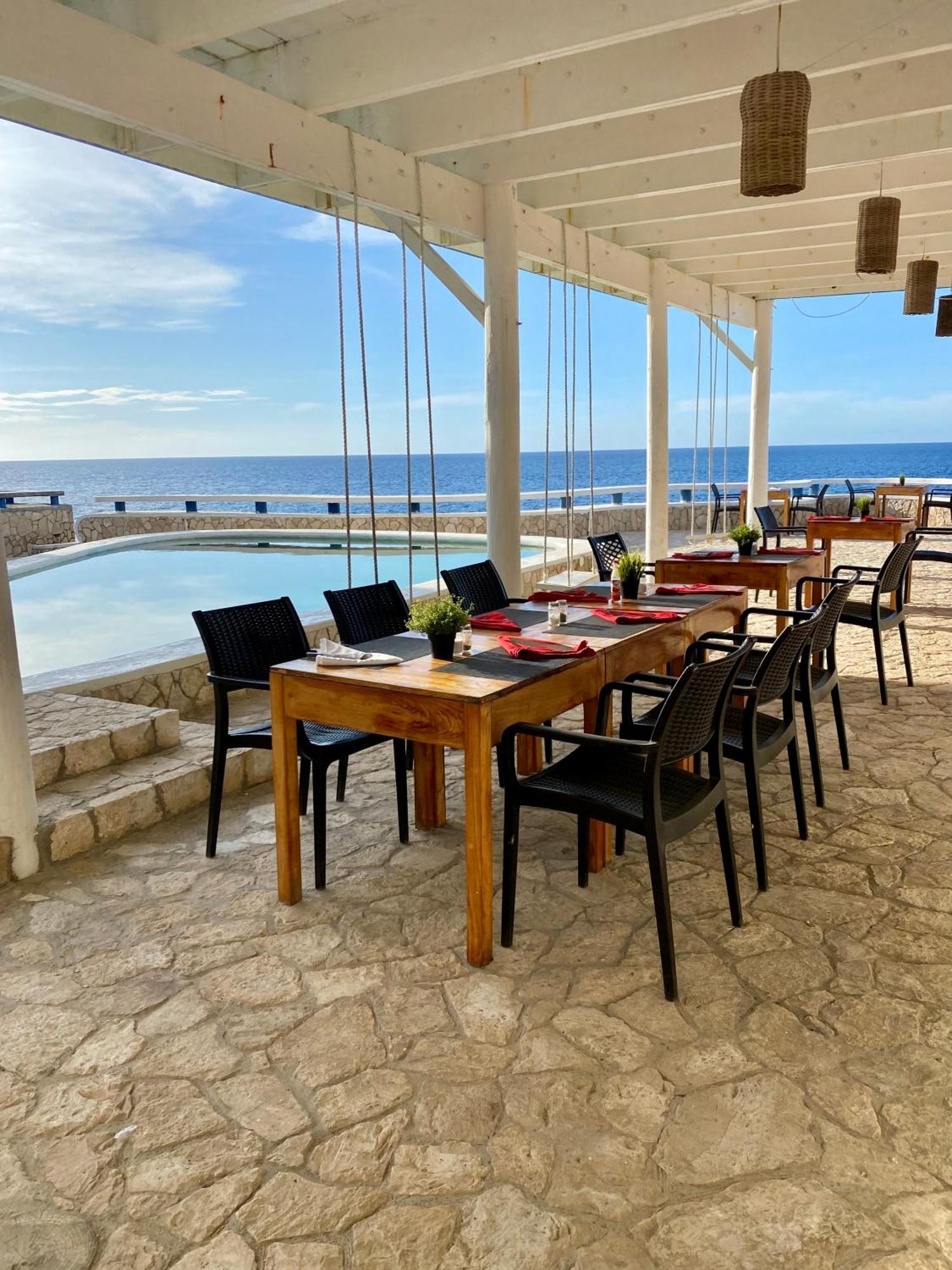 Begona Cliff Hotel Негрил Екстериор снимка