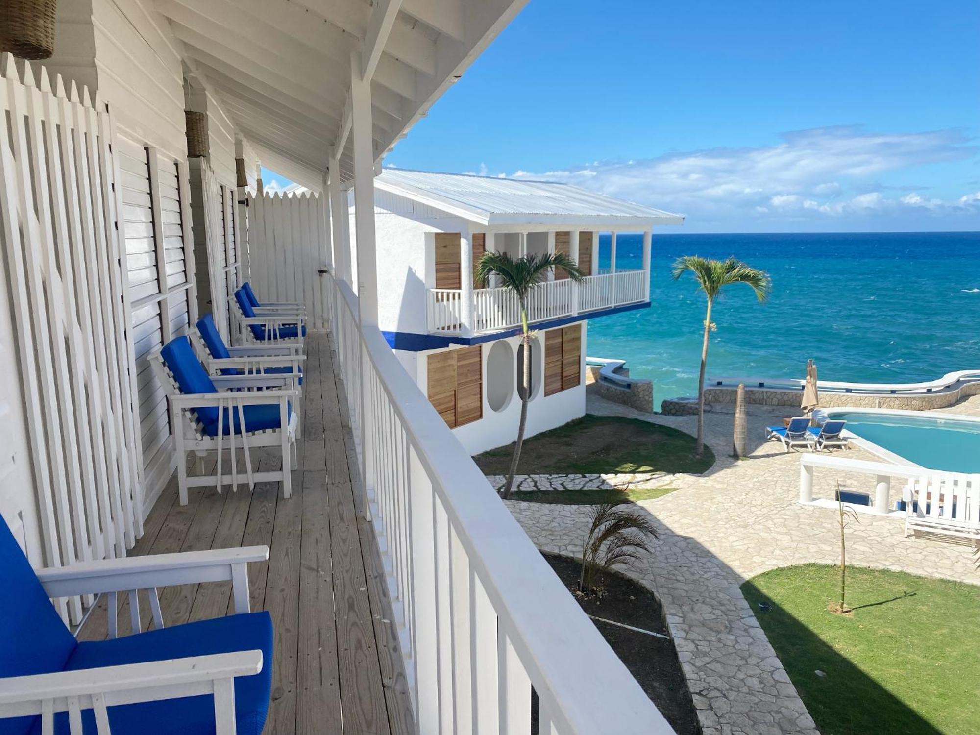 Begona Cliff Hotel Негрил Екстериор снимка
